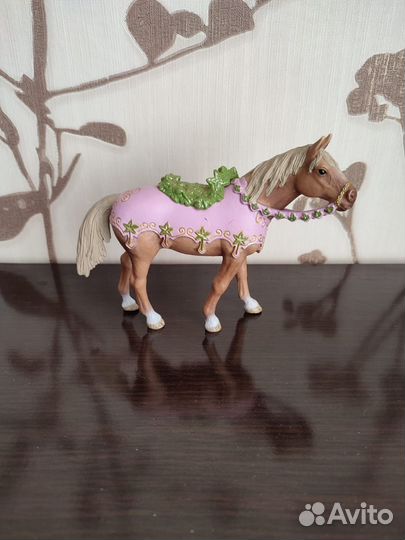 Фигурки лошадей schleich