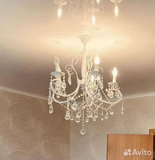 Люстра новая