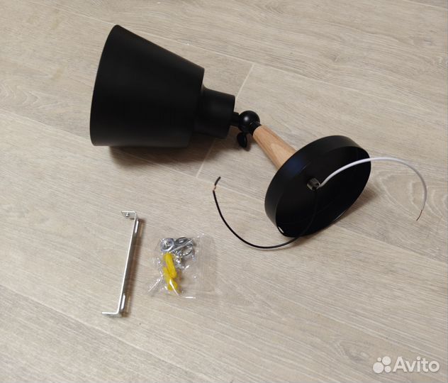 Настенный бра, прикроватный светильник