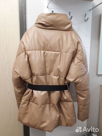Демисезонная куртка из экокожи 44 размер s