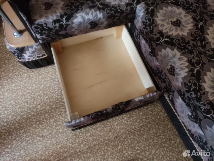 Угловой диван бу