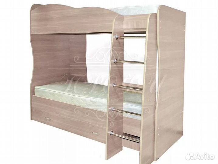 Кровать двухъярусная. В наличии