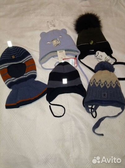 Зимние, осенние шапки на 1-2 года,46,48,50,52 новы
