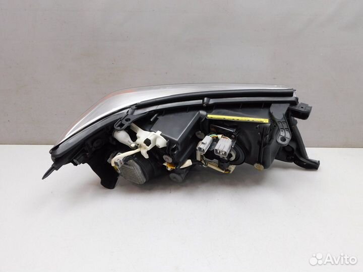 Фара левая Toyota Land Cruiser