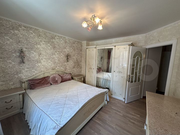 5-к. квартира, 135 м², 2/16 эт.