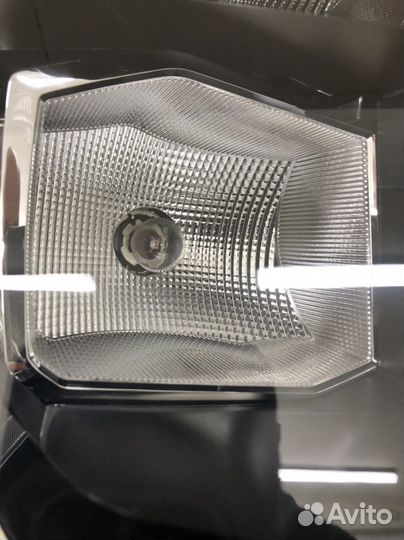 Фара правая Volkswagen T6 2015-2019