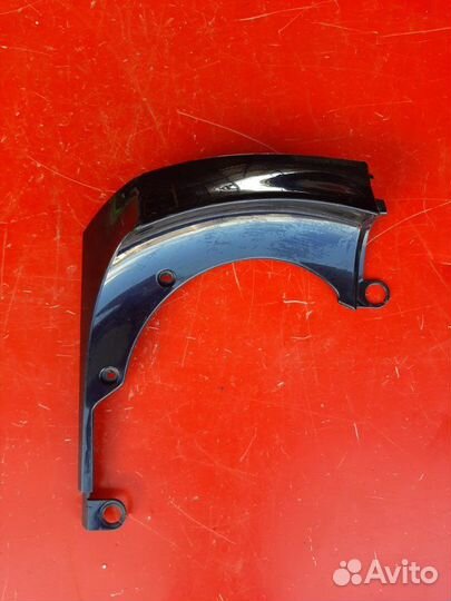 Накладка крышки багажника правая Toyota Rav4