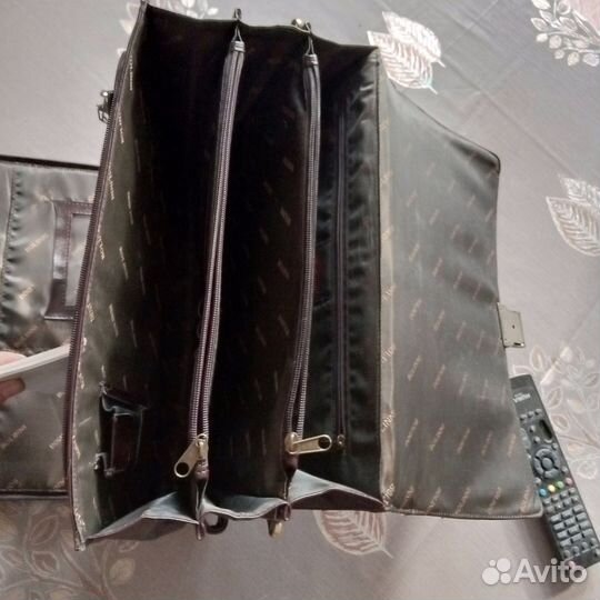 Мужской портфель