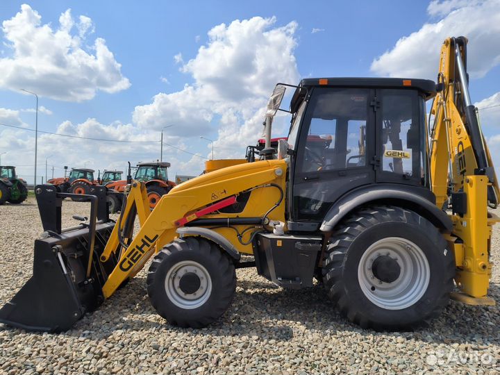 Экскаватор-погрузчик Gehl GBL 920S, 2023