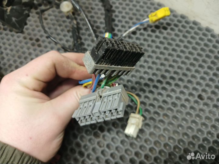 Проводка передней правой двери Iran Khodro Samand