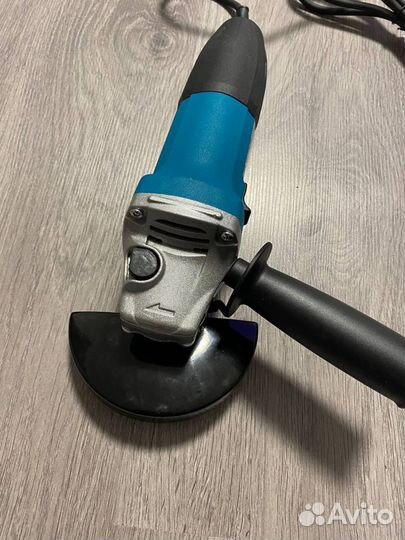 Ушм болгарка makita 125