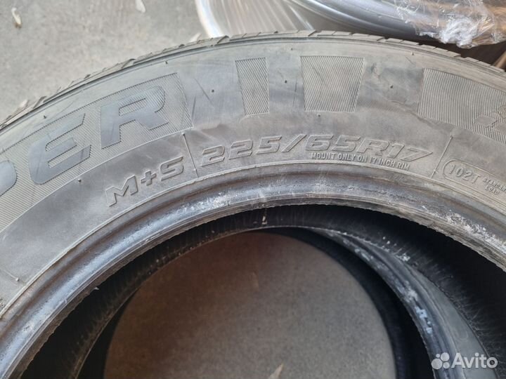 Cooper Evolution Tour 225/65 R17