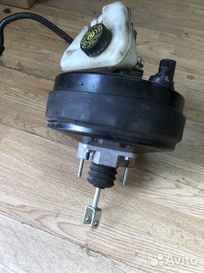 Тормозной вакуум Mercedes w221