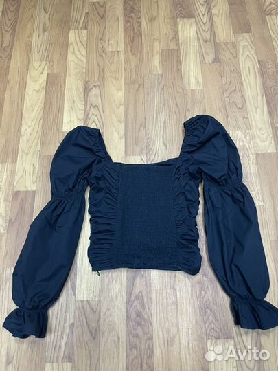 Кофта женская с объемными рукавами