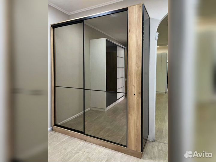 Шкаф купе зеркальный