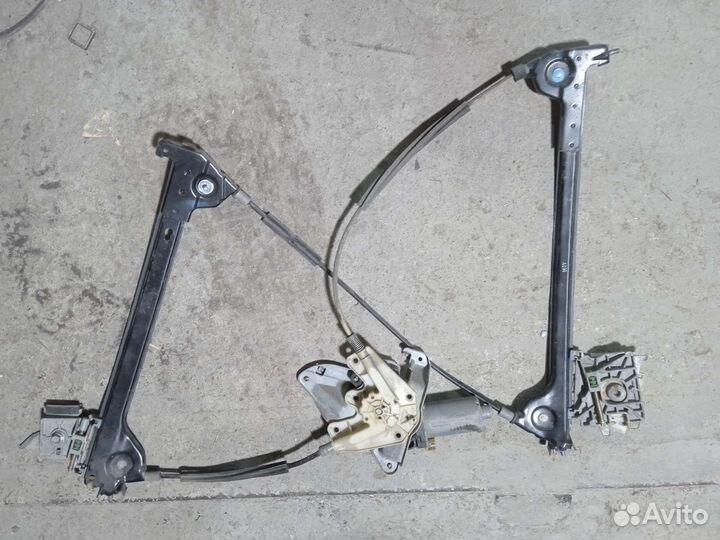 Стеклоподъемник передний правый мерседес slk r 170