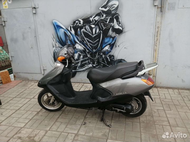 Suzuki GSX R 600 K8