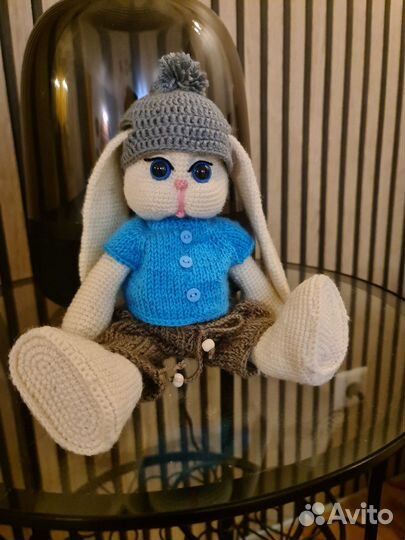 Вязаный заяц