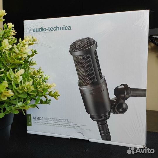 Студийный микрофон Audio-Technica AT2020 Новый