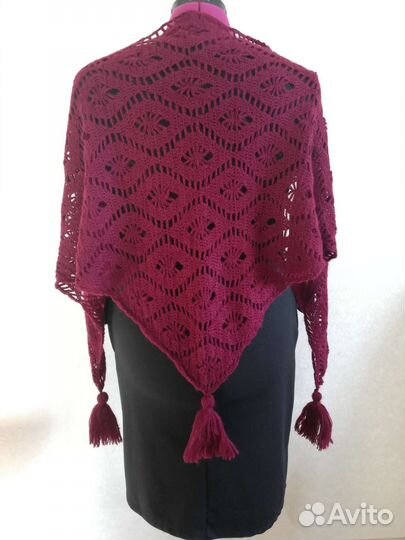 Вязаный платок бактус