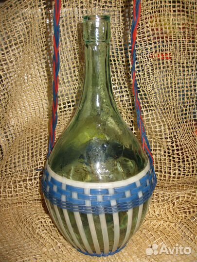 Бутыль в переплете со времен СССР
