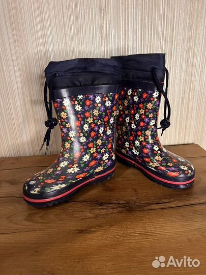 Резиновые сапоги 24