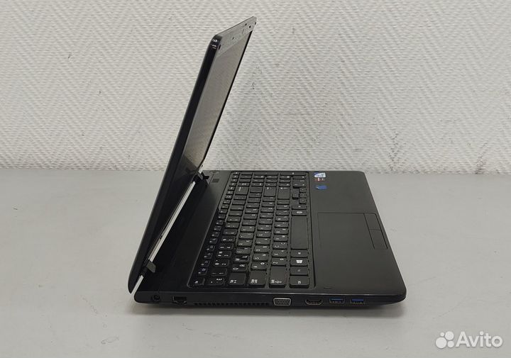Ноутбук intel B970/4Gb/SSD 240Gb/Radeon HD7600M