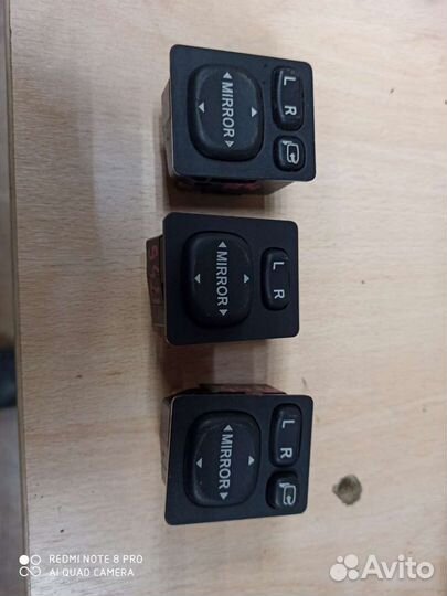 Блок управления зеркал Toyota Rav4 CA40