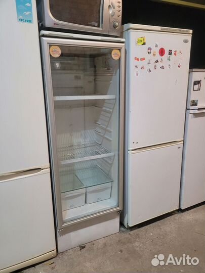 Холодильник с стеклянной дверью