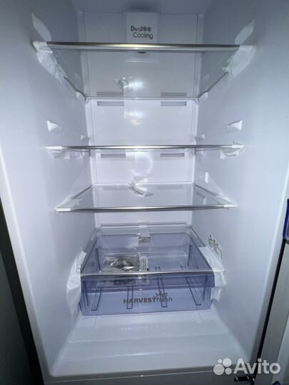 Холодильник новый Beko rcnk 335E20VX