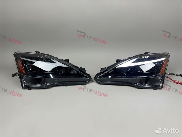 Фары Lexus IS250 05-12г Стиль 20г D2405