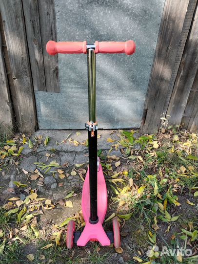 Самокат детский трехколесный