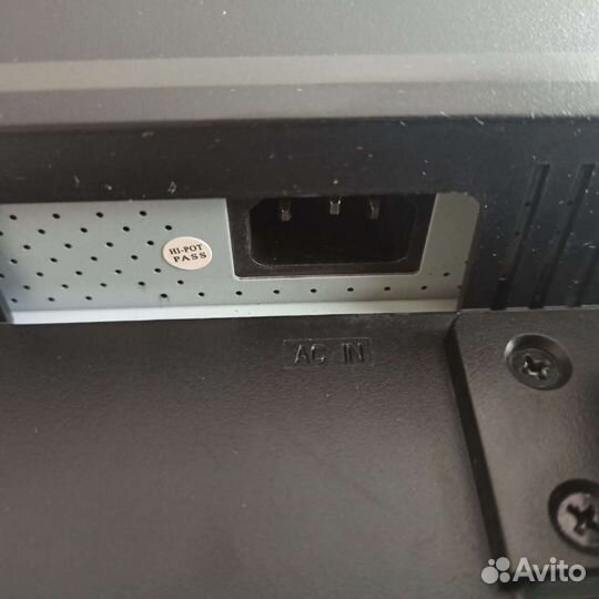 Монитор 19 дюймов