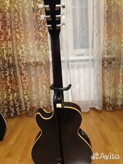 Электро-акустическая гитара History