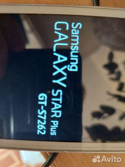 Телефон Samsung galaxy star plus