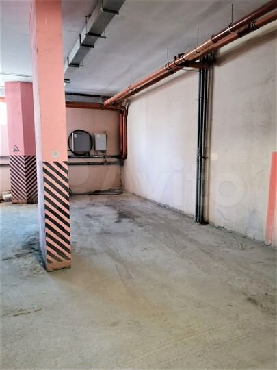 Машиноместо, 18 м²