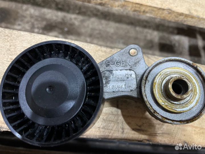 Ролик натяжной навесного оборудования Bmw 7 E38