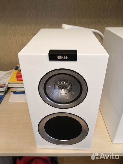 Акустика колонки Kef r300