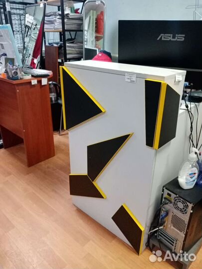 Мебель для офиса и магазина бу