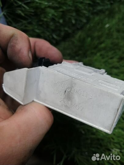 Устройство блокировки люка убл Bosch 9000106113