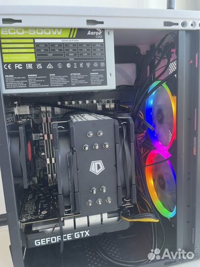 Системный блок и монитор