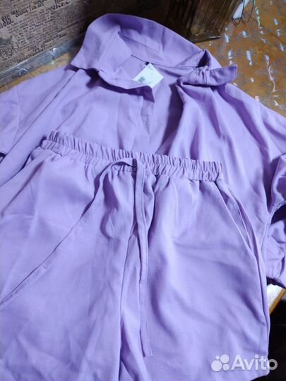 Костюм рубашка и шорты