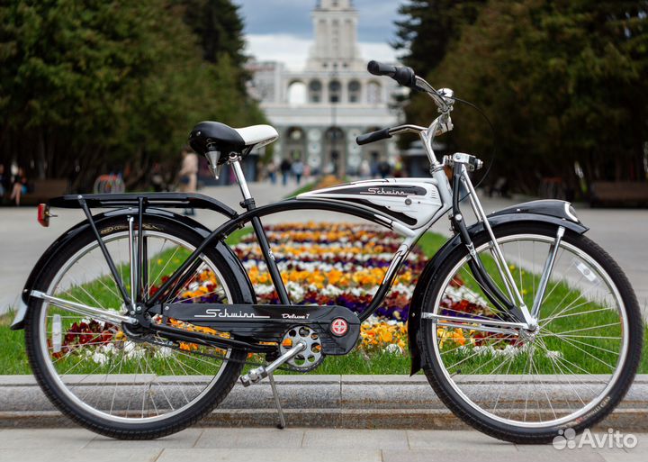 Велосипед Schwinn Classic Deluxe 7