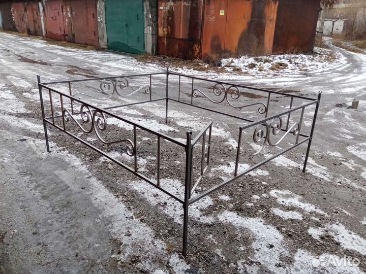 Ограды ритуальные, кресты, столы, лавки