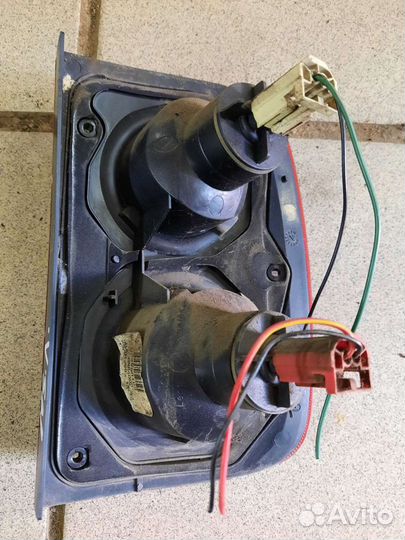 Фонарь задний левый правый land rover freelander 1