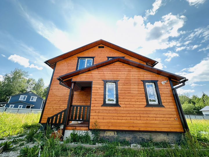 Дом 158 м² на участке 9 сот.