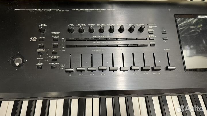 Рабочая станция Korg Kronos X-88