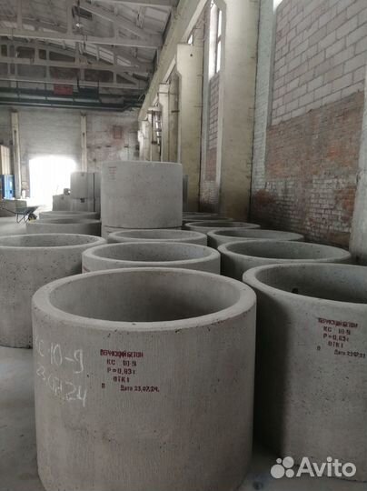 Бетонные кольца со склада