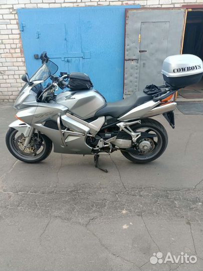 Хонда VFR 800