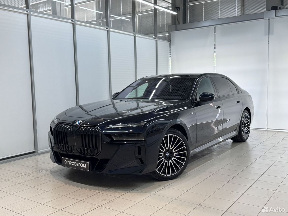 BMW 7 серия 3.0 AT, 2025, 10 548 км